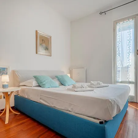Panoramic Balcony In The Heart Of Daire Lavagna